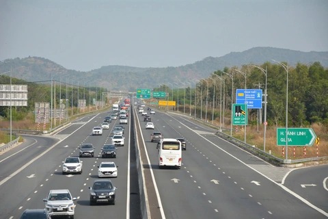 Cẩm Nang Di Chuyển Cao Tốc Dầu Giây: Những Quy Định Mới Nhất Bạn Cần Biết